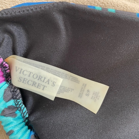 Bikini top bundle small and extra small - Picture 6 of 6